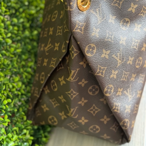 Pre owned Louis Vuitton Artsy MM - Picture 7 of 16